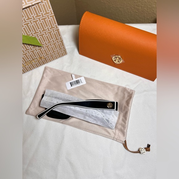 Tory Burch Black and White Sunglasses - Picture 6 of 6